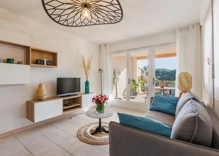 Appartement Avec Jardin, Clim & Piscine - Proche Plages Et Randos, Parking Prive - La Girelle