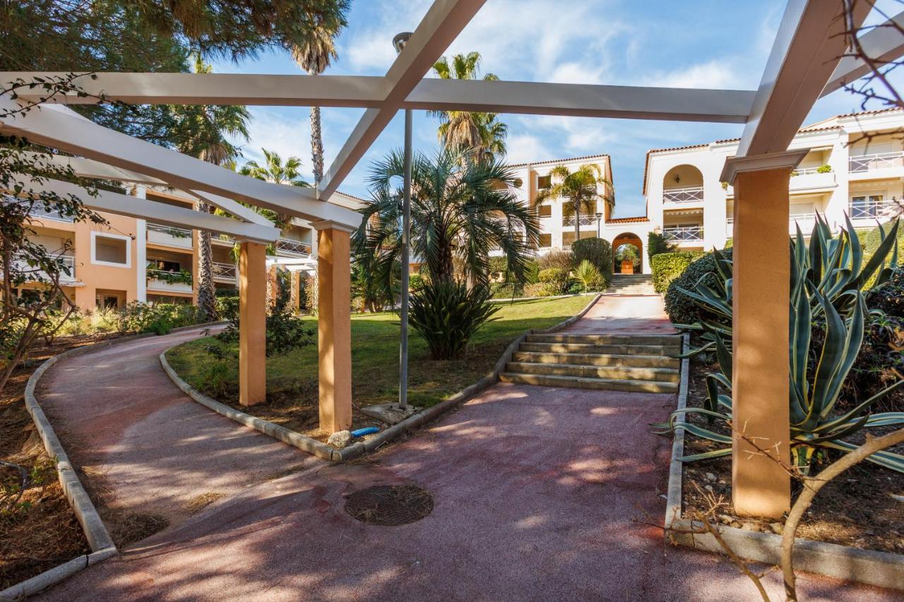 La Girelle De Giens Appartement Hyères