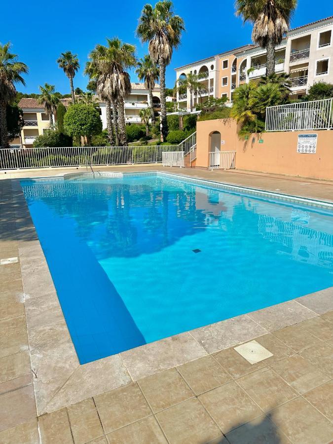 Avec Jardin, Clim & Piscine - Proche Plages Et Randos, Parking Prive - La Girelle